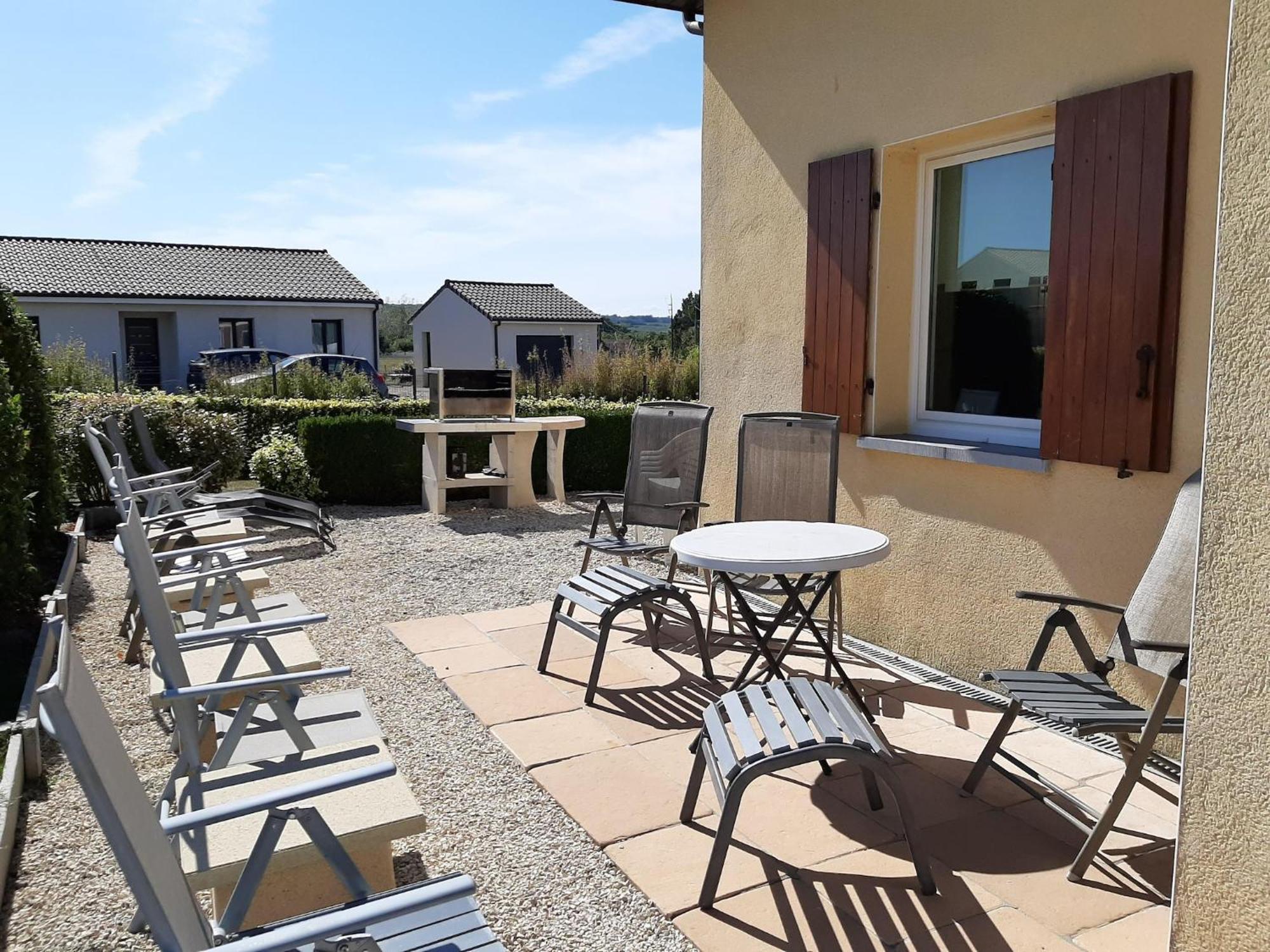 Modern Holiday Home In Aquitaine Saint-Nexans Exterior photo